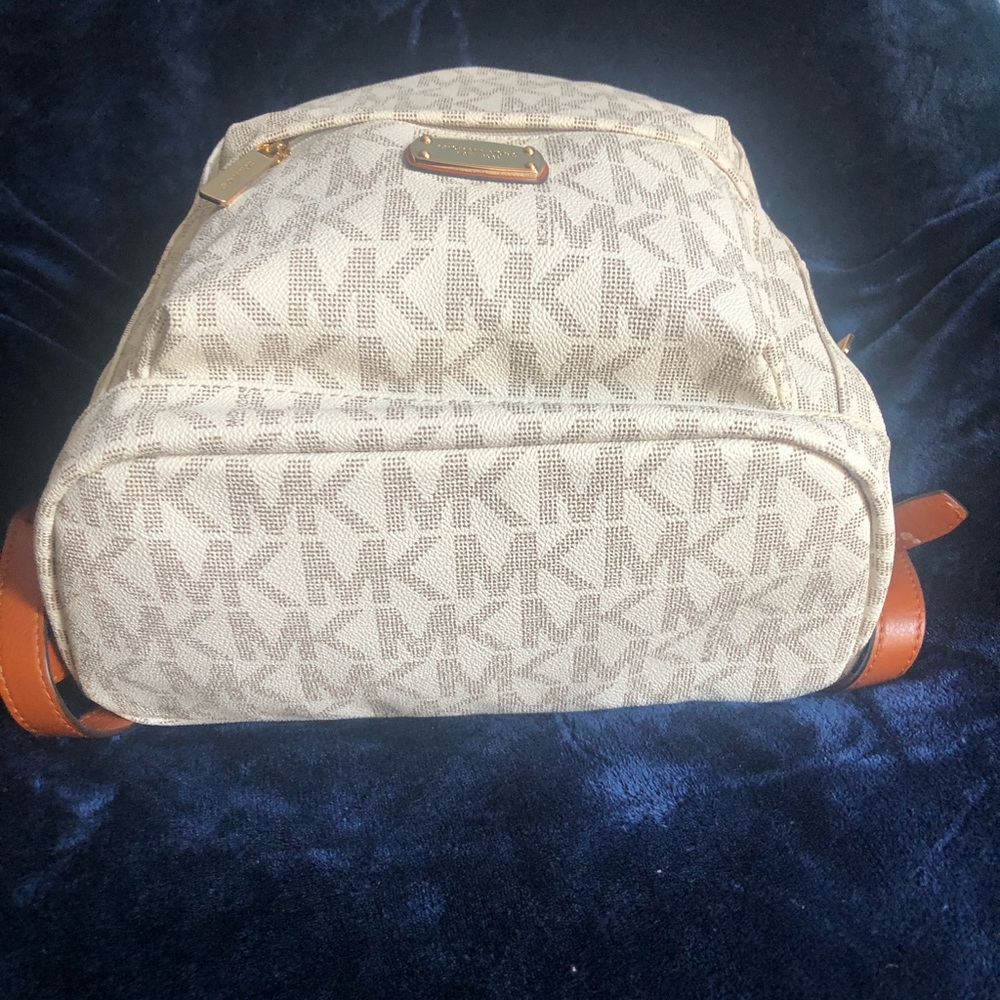 Michael Kors backpack - Picture 5 of 10